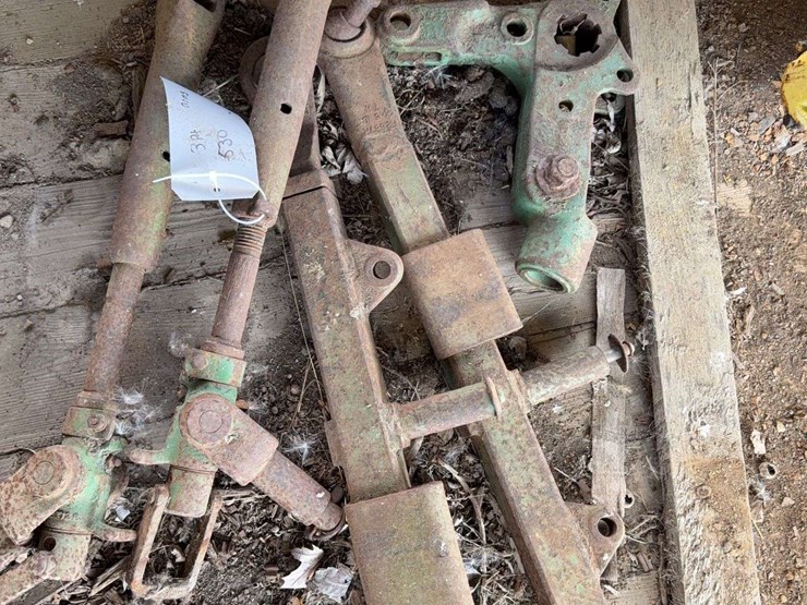 john-deere-530-3-point-arms-image-3