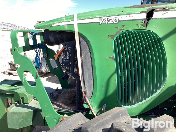 2005-john-deere-7420-image-11