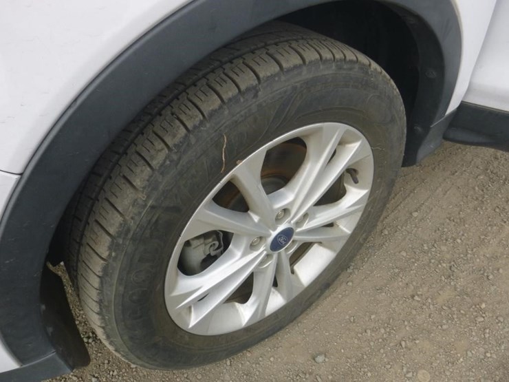 2017-ford-escape-image-13