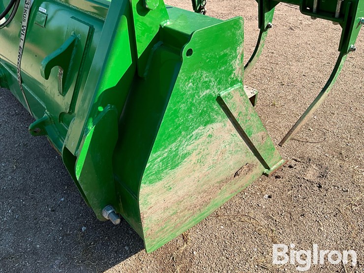 john-deere-7-image-11