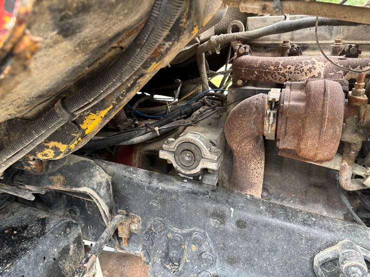 1994-ford-l8000-image-32