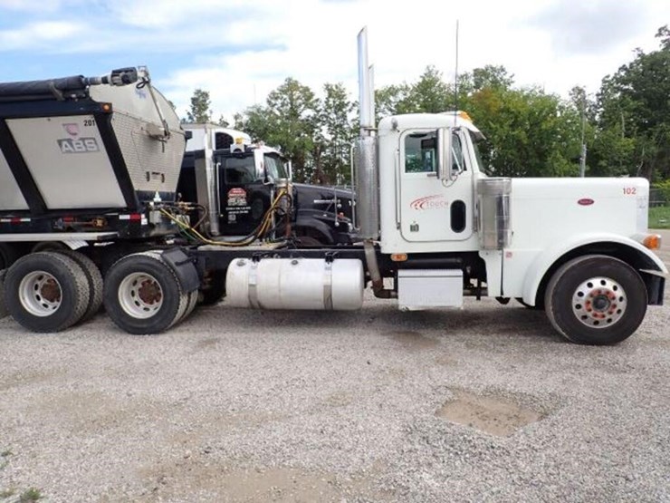 2004-peterbilt-379-image-12