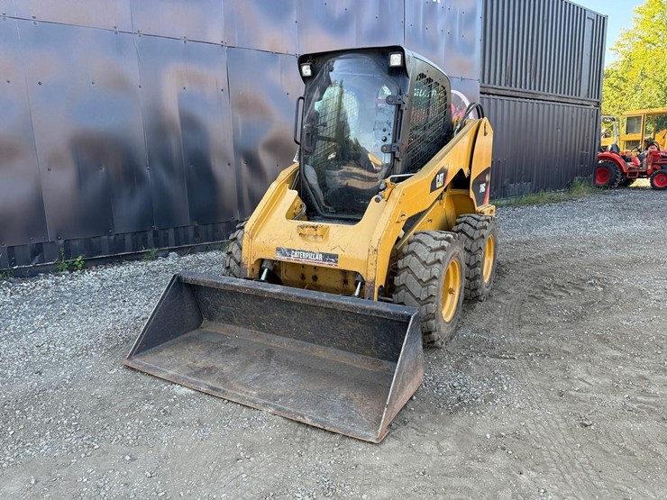 2012-caterpillar-246c-image-8