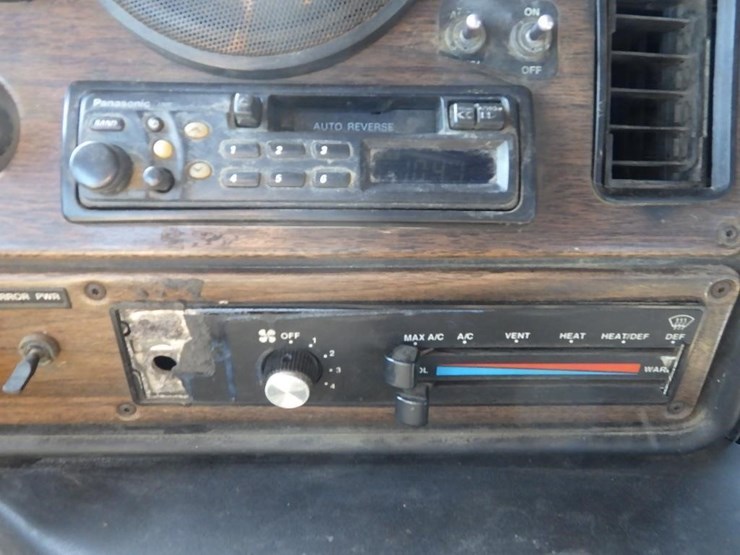 1995-freightliner-flb-t/a-truck-tractor-image-36