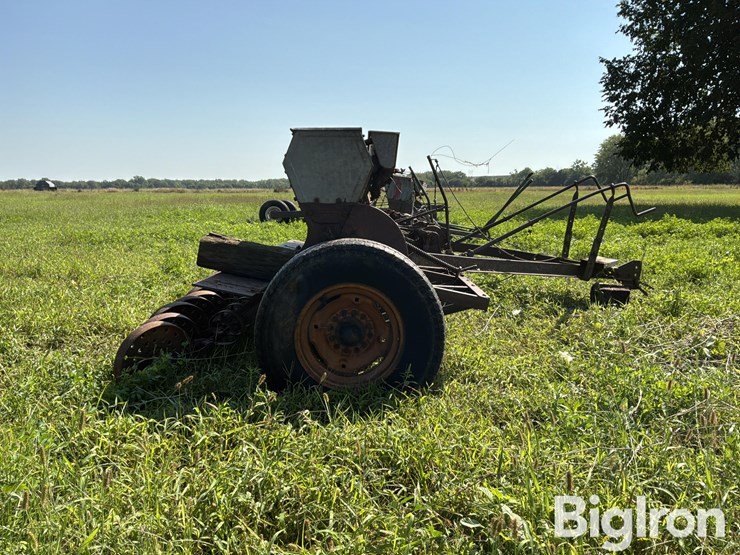 john-deere-11-image-4