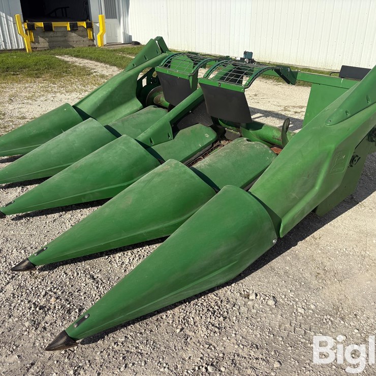 JOHN DEERE 443