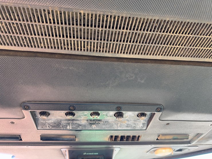 john-deere-4440-image-19