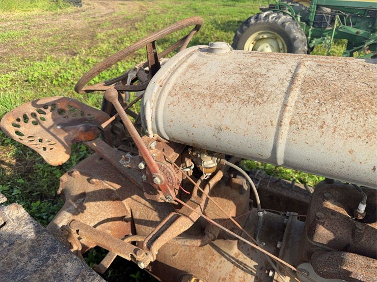 fordson-trackson-image-12
