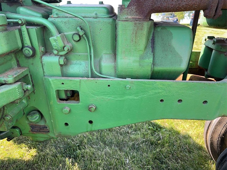 john-deere-70-image-37