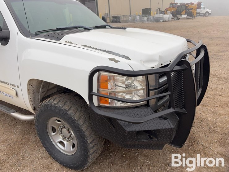 2009-chevrolet-silverado-2500-image-13