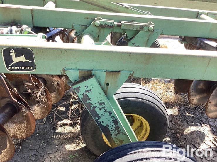 john-deere-20-image-15
