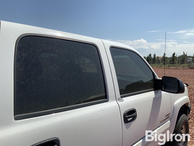 2005-chevrolet-silverado-2500-image-14