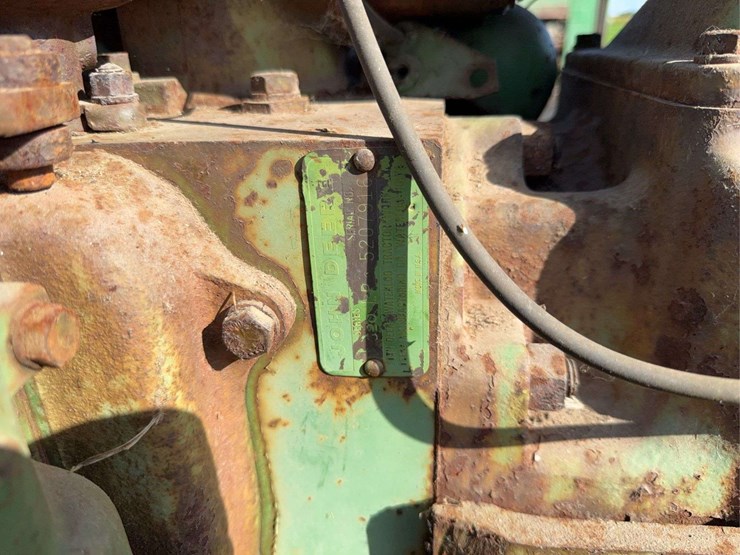 john-deere-520-image-21