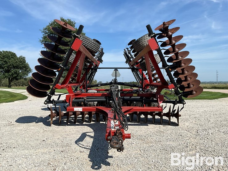 2015-case-ih-375-image-2