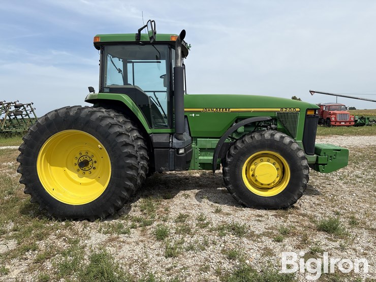 1995-john-deere-8200-image-4