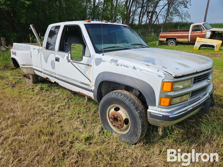 1997-chevrolet-silverado-3500-image-3