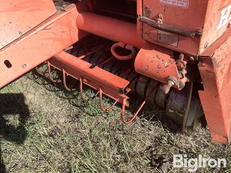 hesston-5800-image-16