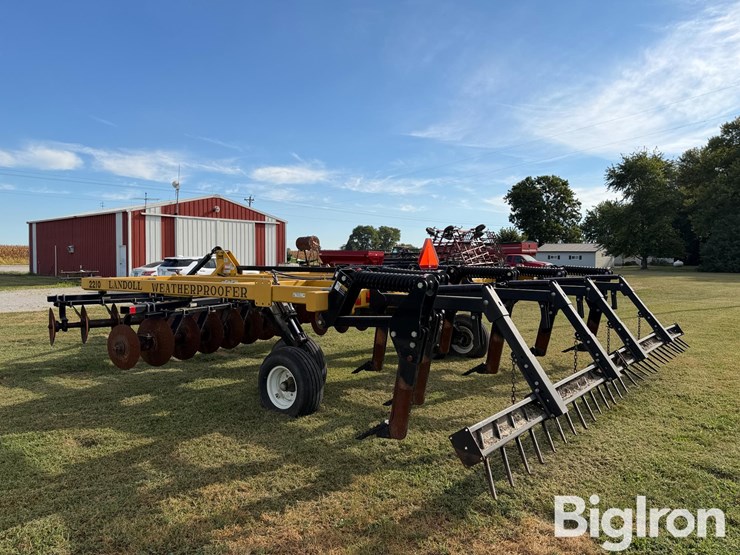 2011-landoll-2217-7-30-image-7