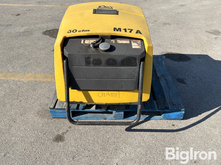 2021-massey-ferguson-730-image-4
