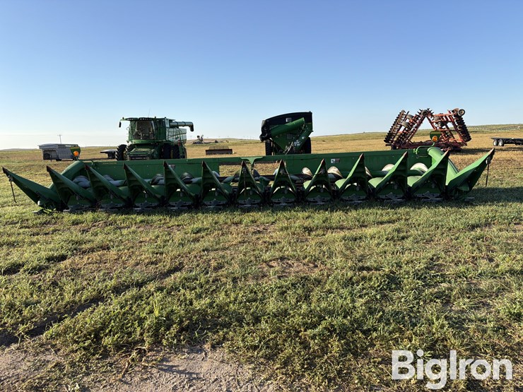 2019-john-deere-712c-image-2