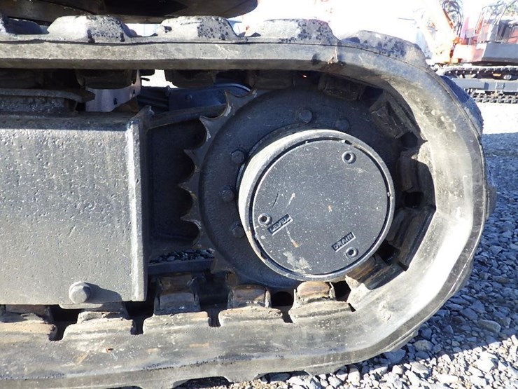 komatsu-pc28-image-17