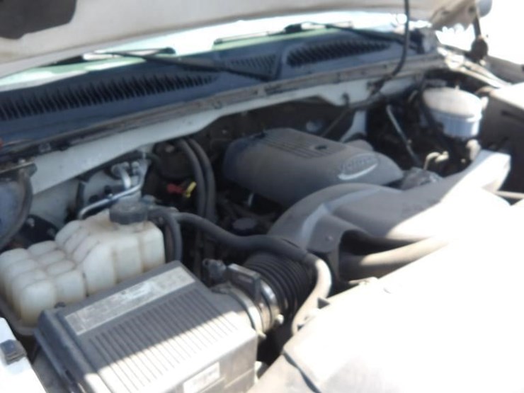 2005-chevrolet-silverado-2500-image-9