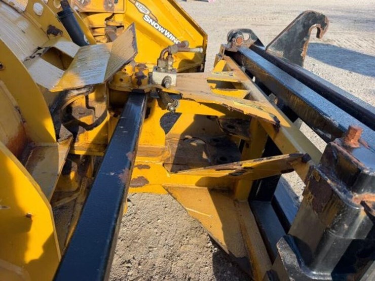 deere-244j-image-10
