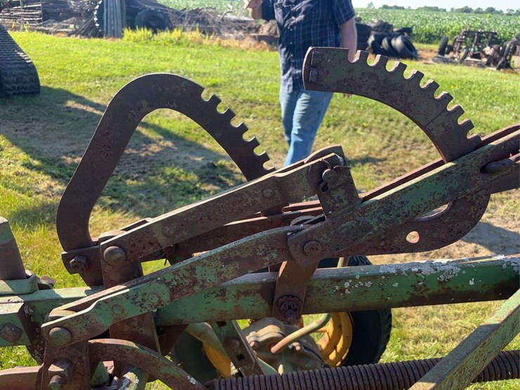 john-deere-214-image-23