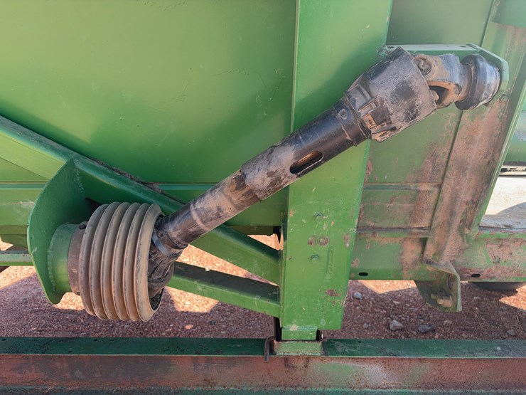 john-deere-843-image-9