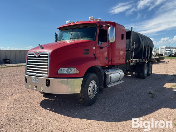 2005-mack-vision-cxn613-image-3