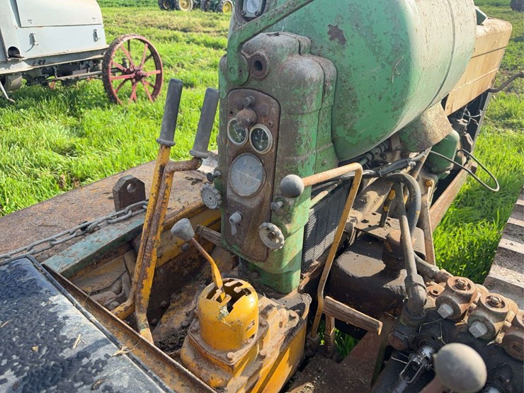 john-deere-420c-image-10