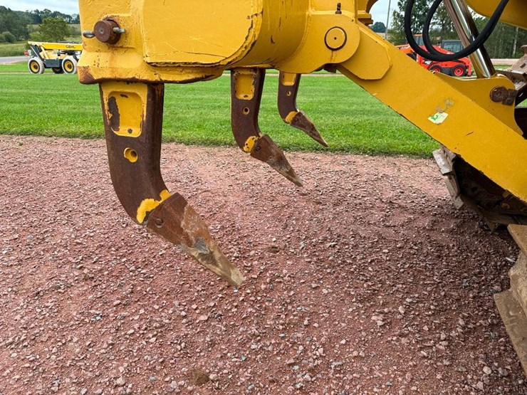 caterpillar-d6t-xl-image-34