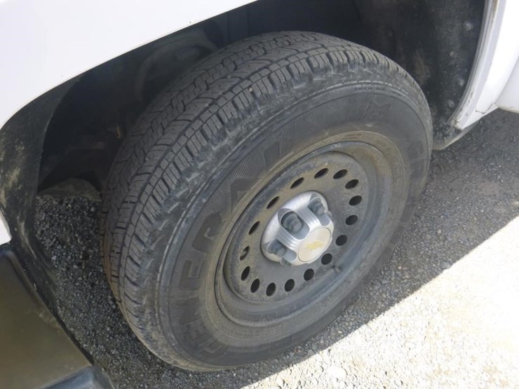 2018-chevrolet-1500-image-11