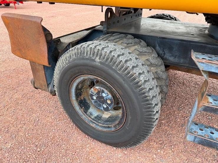 deere-210c-w-image-9