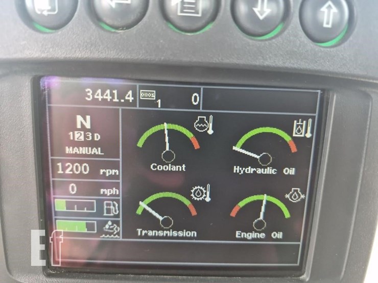 2015-deere-544k-image-23