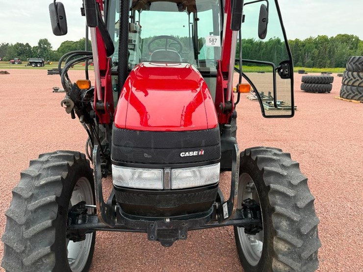 case-ih-farmall-70-image-54