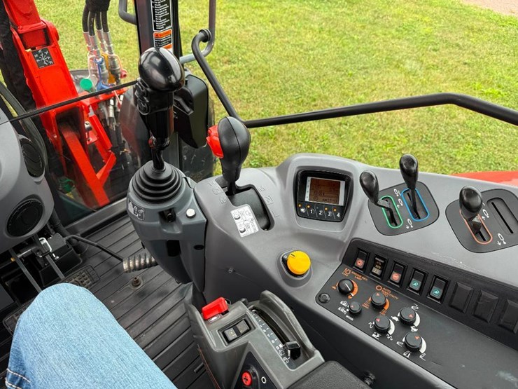 kubota-m6-111-image-63