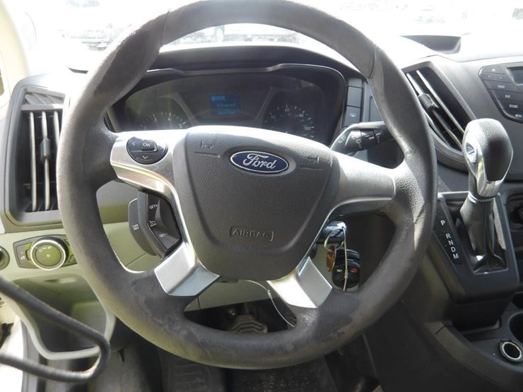 2017-ford-transit-image-18