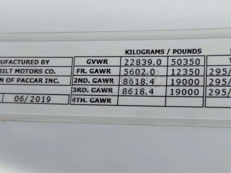 2020-peterbilt-579-image-67
