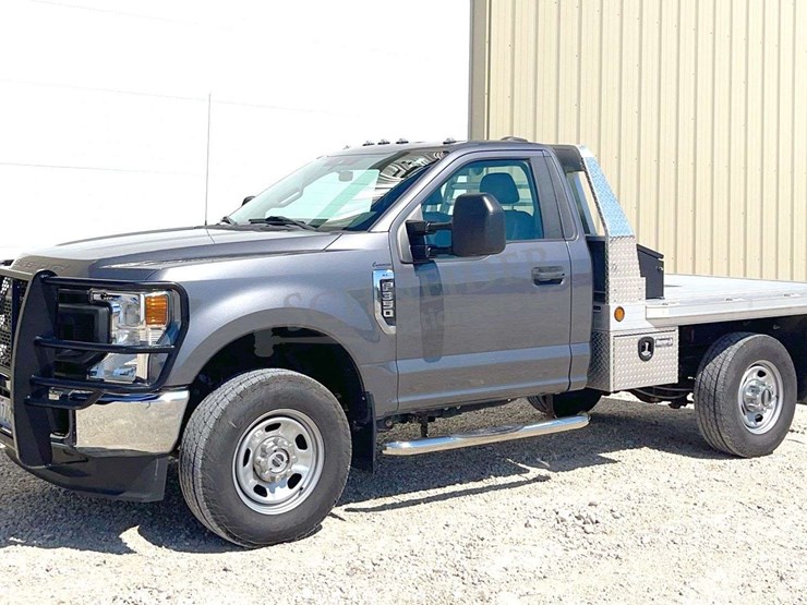 2021-ford-f350-image-2