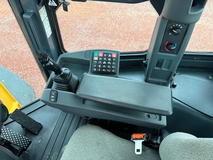 deere-624k-image-58
