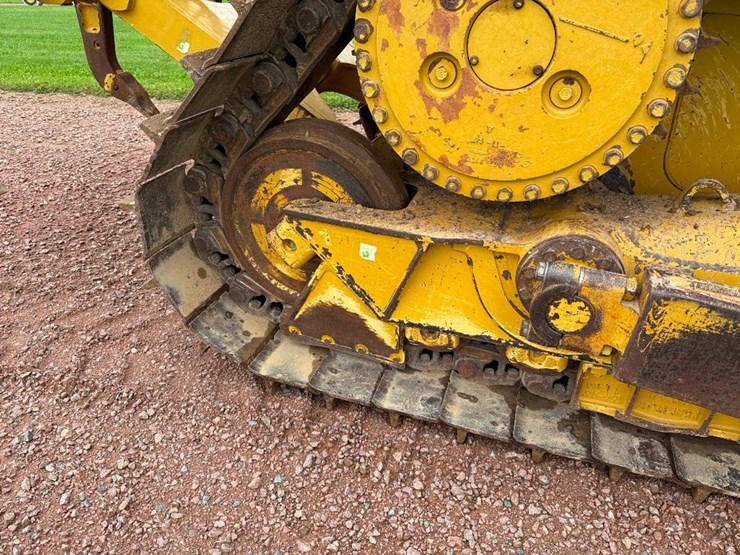 caterpillar-d6t-xl-image-18