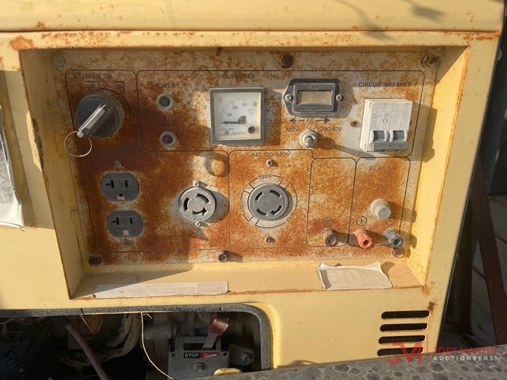 2013-top-hat-t/a-cooling-trailer-image-16