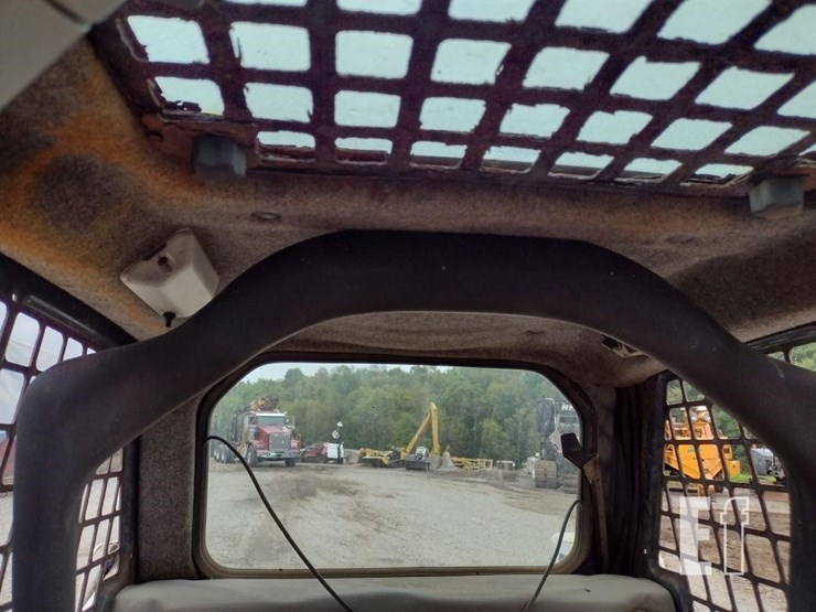 2003-bobcat-753-image-10