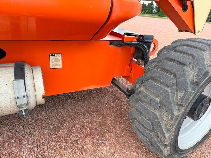 jlg-600aj-image-10