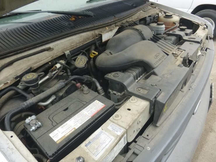 2003-ford-econoline-350-image-12
