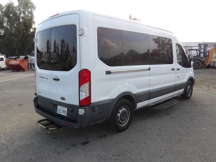 2017-ford-transit-image-4