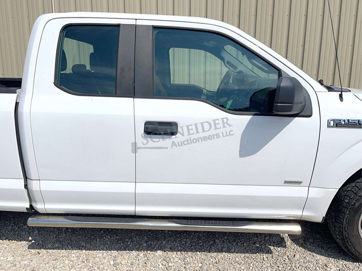 2017-ford-f150-image-18