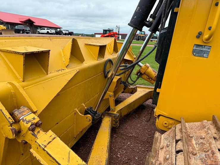 caterpillar-d6t-xl-image-44