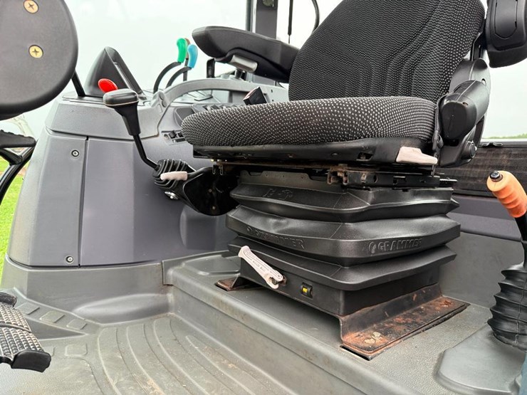 new-holland-ts130a-image-44